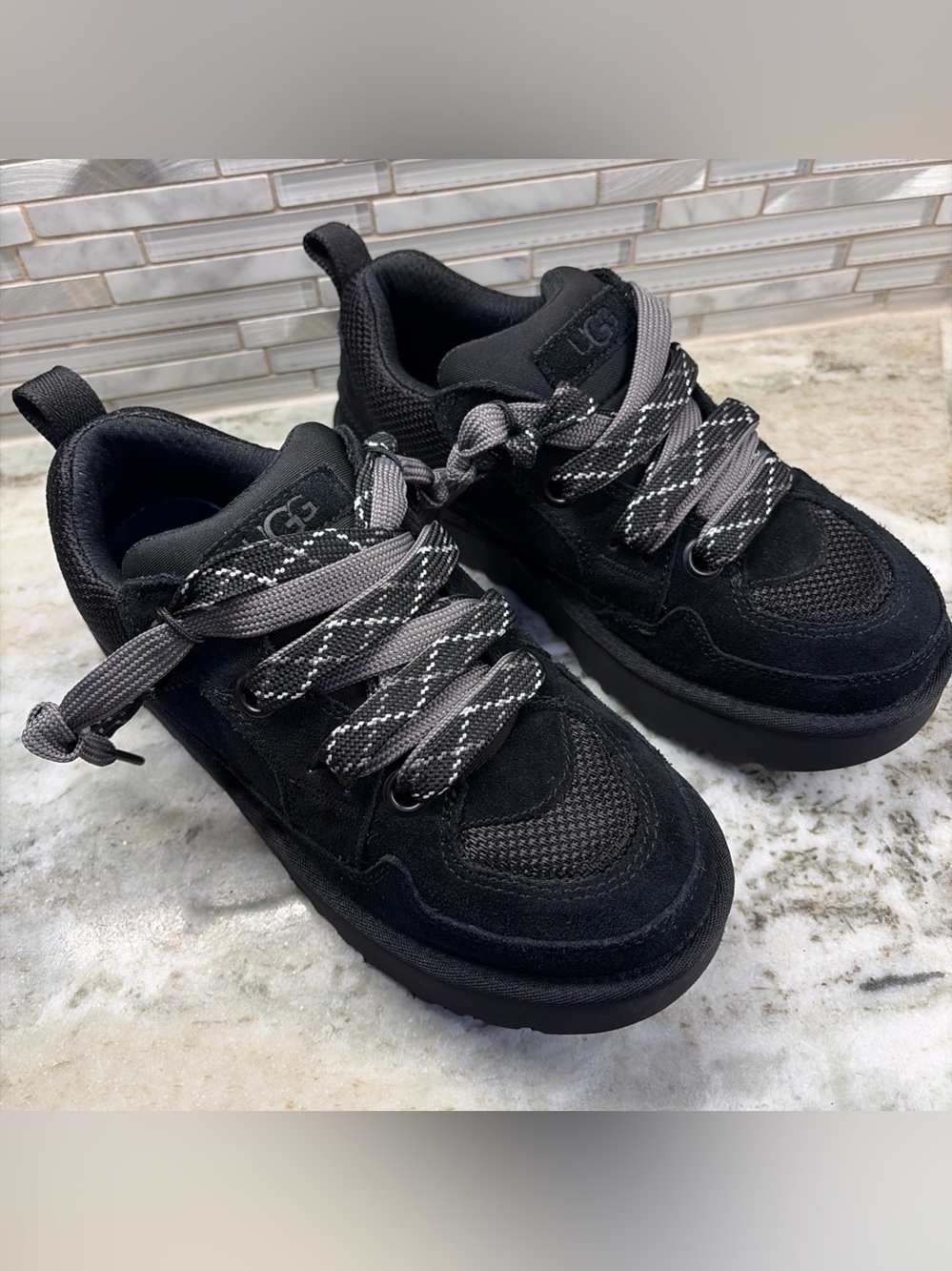 UGG Black Suede & Mesh Double Lace-Up Sneakers Women’s 9 EU 40 Men’s 7